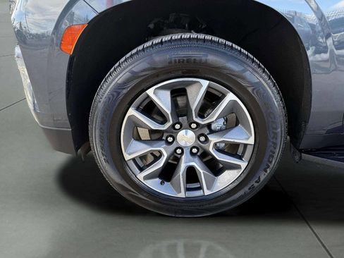 Used 2021 Chevrolet Tahoe LT w/ LT Signature Package image 24