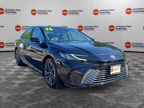 Used 2026 Toyota Camry XLE w/ Premium Plus Package AWD/4WD image 1