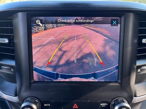 Used 2019 RAM 1500 Big Horn image 18