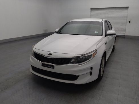 Used 2018 Kia Optima LX w/ 17" Alloy Wheels Package FWD image 15