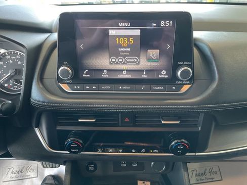 Used 2025 Nissan Rogue SV AWD/4WD image 12