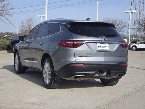 Used 2021 Buick Enclave Essence w/ Sound and Sites Package image 5