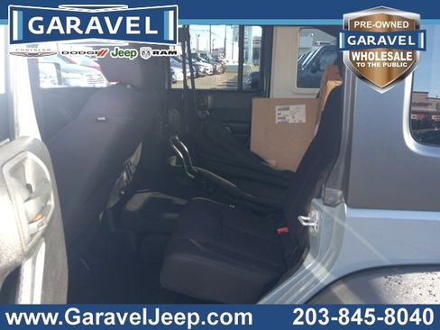 Used 2015 Jeep Wrangler Unlimited Sport w/ Quick Order Package 23S image 17