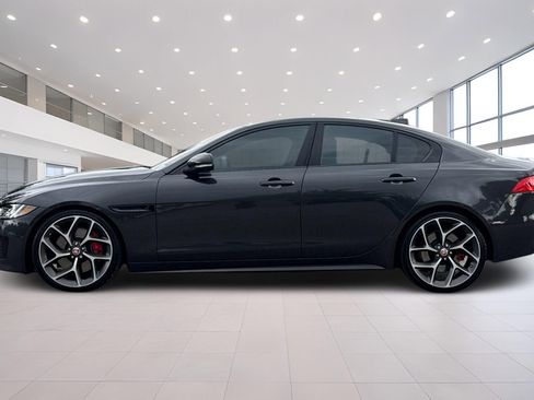 Used 2018 Jaguar XE S RWD image 7