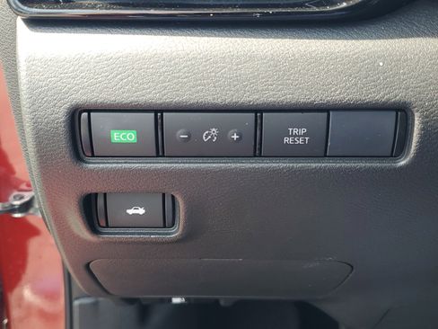 Certified 2023 Nissan Sentra SR image 22