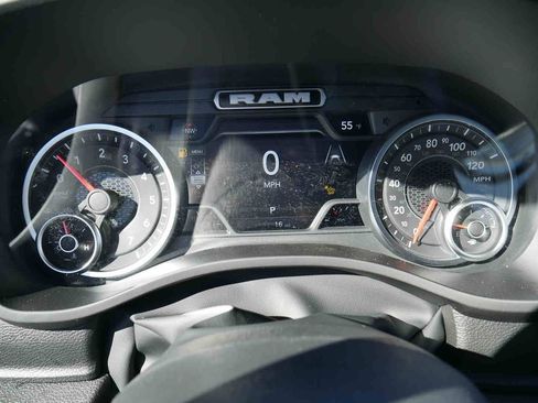 New 2026 RAM 1500 Express image 41