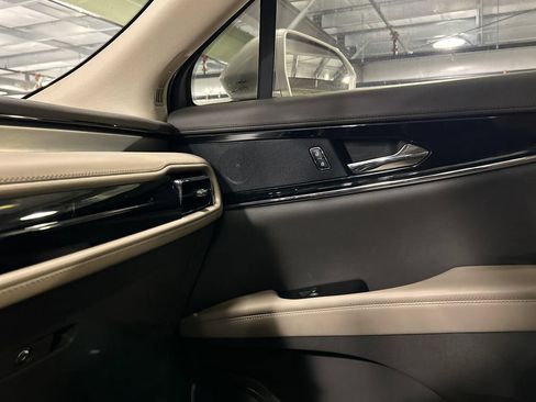 Used 2023 Lincoln Nautilus AWD w/ Premium Package image 20