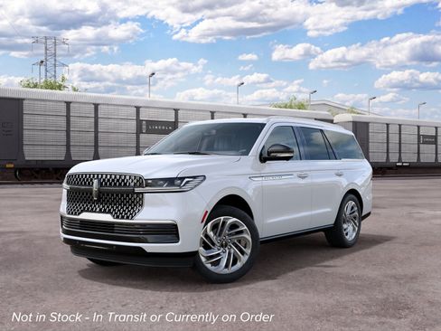 New 2027 Lincoln Navigator Reserve AWD/4WD image 2