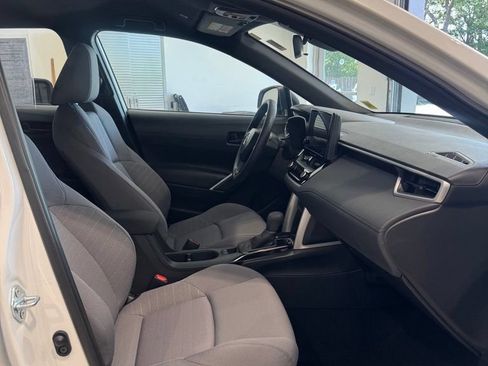 Used 2024 Toyota Corolla Cross AWD Hybrid image 24