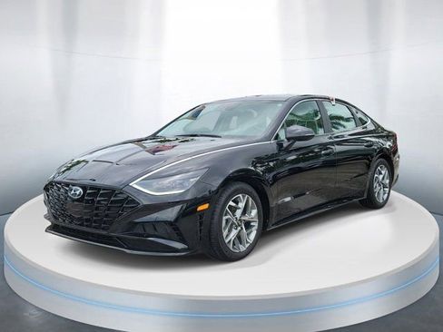 Certified 2023 Hyundai Sonata SEL w/ Cargo Package FWD image 2