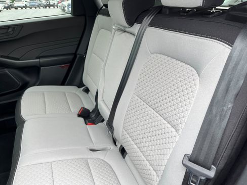 Certified 2023 Ford Escape Active AWD/4WD image 12
