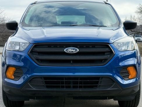 Used 2019 Ford Escape S image 9