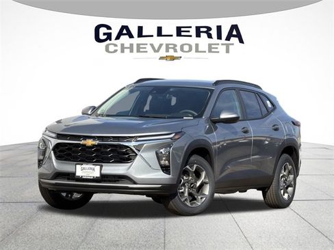 New 2026 Chevrolet Trax LT image 1