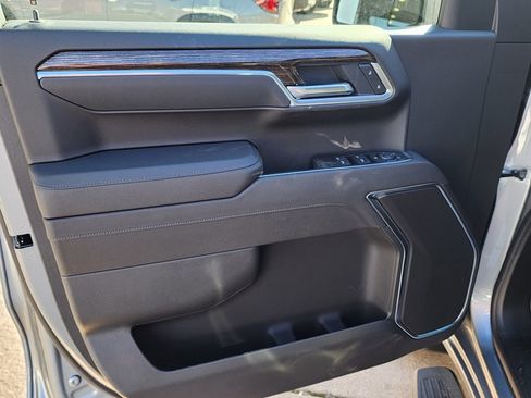 New 2026 GMC Sierra 1500 Elevation w/ LPO, Elevation Black Package image 14