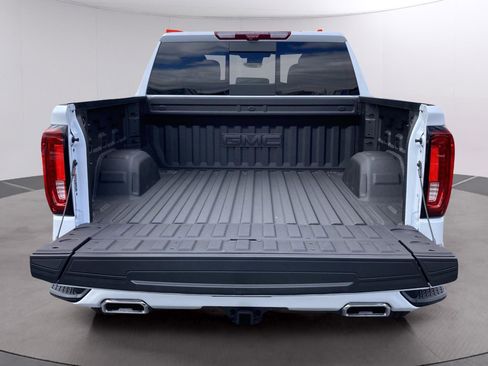 New 2026 GMC Sierra 1500 Denali w/ Denali Reserve Package image 13