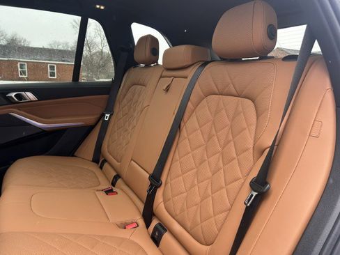 Used 2024 BMW X5 xDrive40i w/ Premium Package image 22