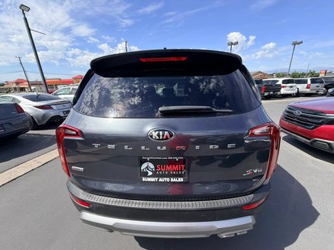 Used 2020 Kia Telluride S w/ S 8 Passenger Seating Package AWD/4WD image 4