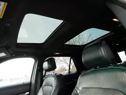 Used 2016 Ford Explorer Limited image 32