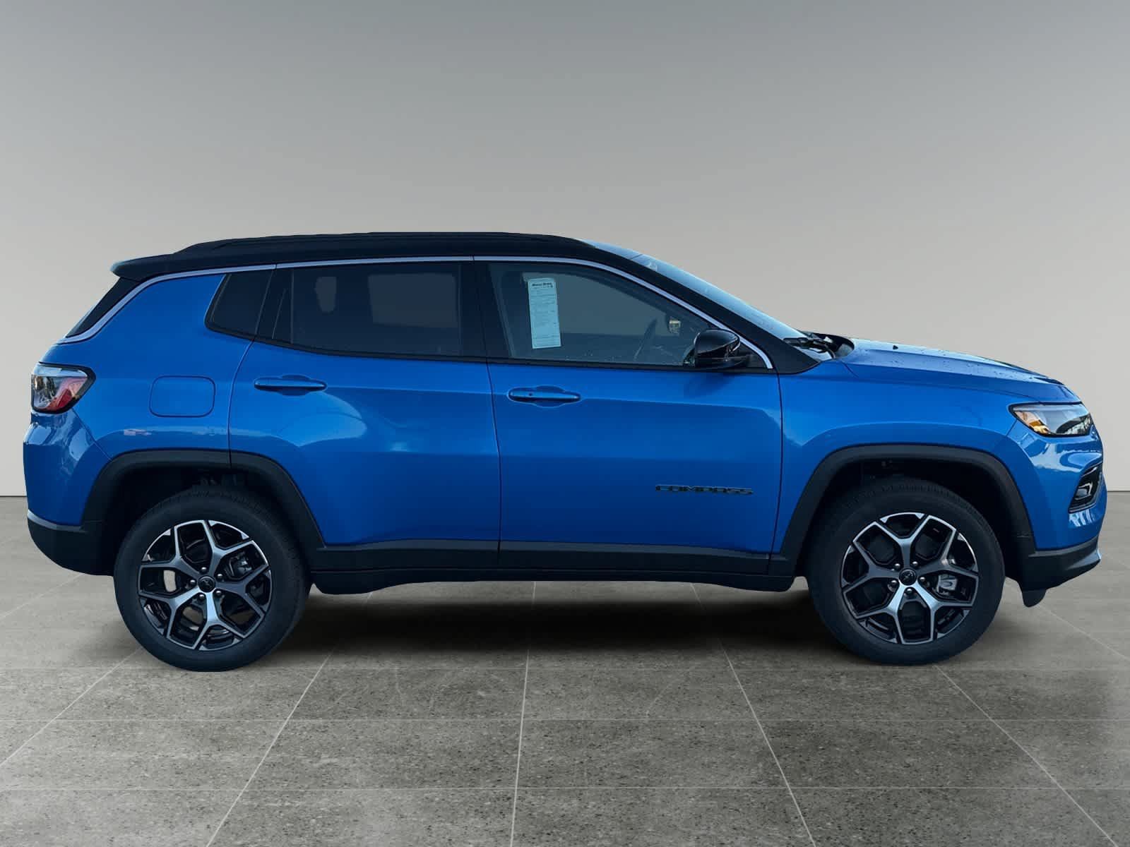 Used 2026 Jeep Compass Limited AWD/4WD image 6