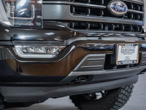 Used 2021 Ford F150 Lariat w/ Equipment Group 502A High AWD/4WD image 13