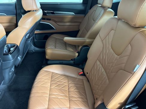 Used 2025 Kia Telluride EX X-Line image 30