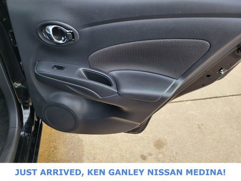 Used 2018 Nissan Versa SV w/ SV Special Edition Package image 45