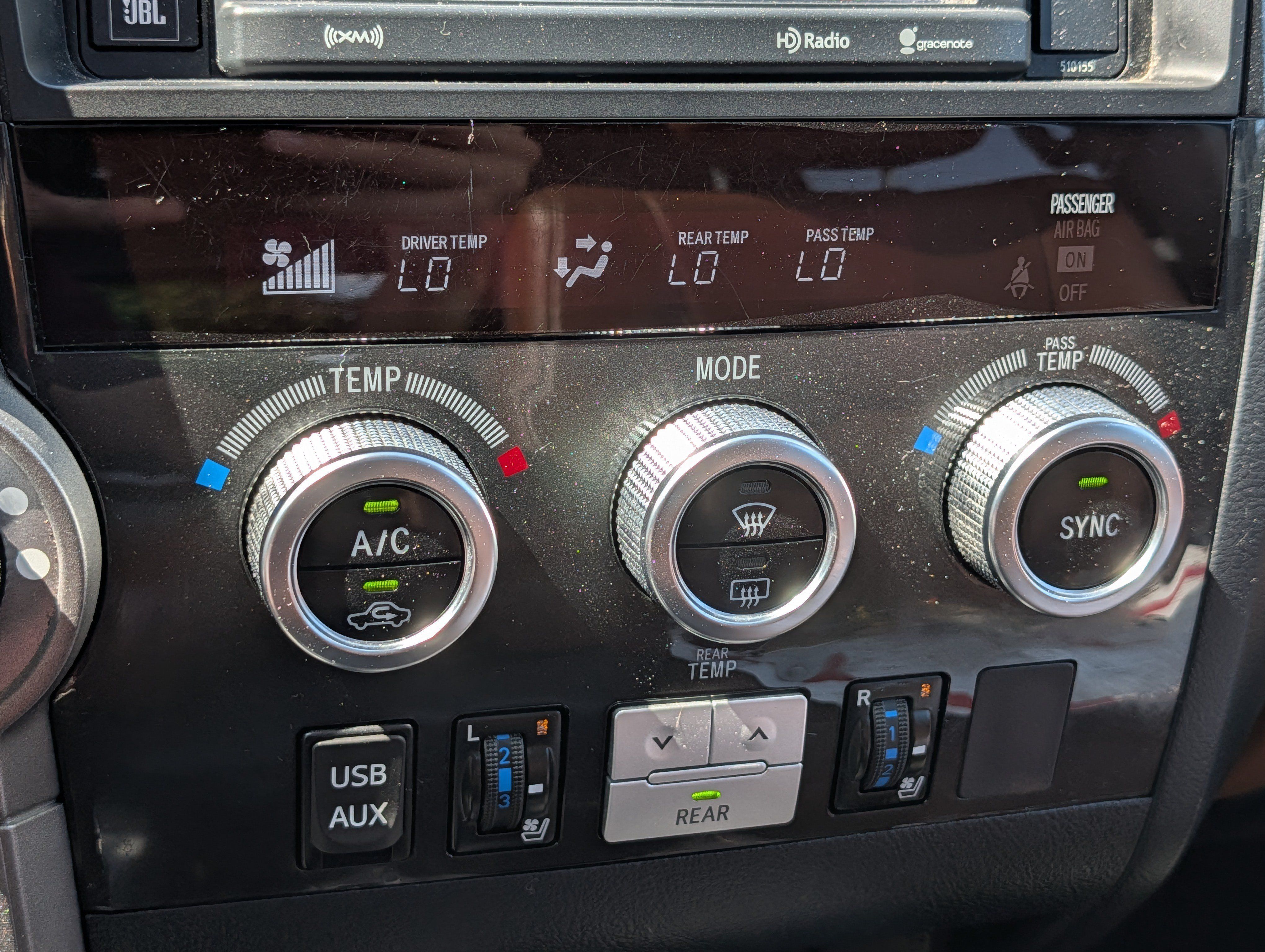 Used 2016 Toyota Sequoia Platinum AWD/4WD image 23