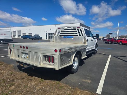 Used 2018 Ford F350 XLT w/ XLT Value Package image 7