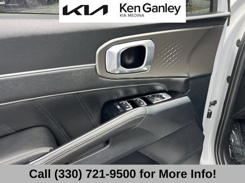 Certified 2022 Kia Sorento SX FWD image 19