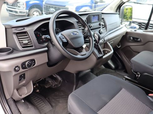 Used 2025 Ford Transit 250 Low Roof w/ Exterior Upgrade Package RWD image 5