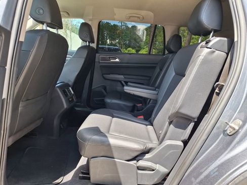 Used 2019 Volkswagen Atlas SE w/ Towing Package FWD image 11