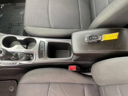 Used 2016 Chevrolet Cruze LT FWD image 25