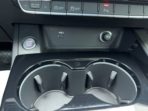 Used 2023 Audi A4 2.0T Premium w/ Convenience Package image 31