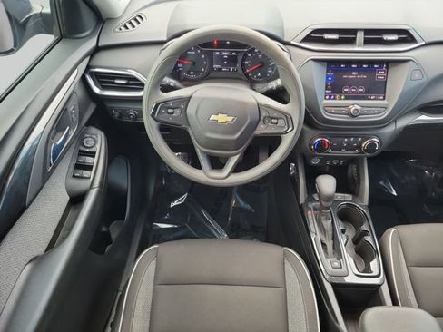 Used 2021 Chevrolet TrailBlazer LT FWD image 13