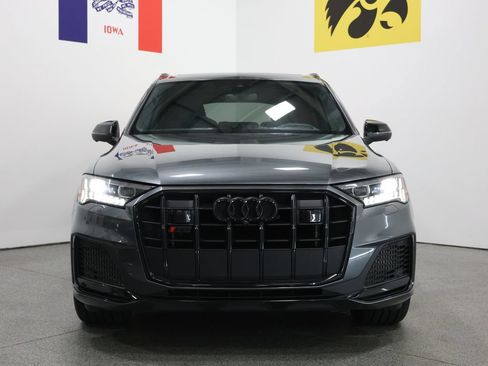 Used 2023 Audi SQ7 Prestige w/ Prestige Package AWD/4WD image 7