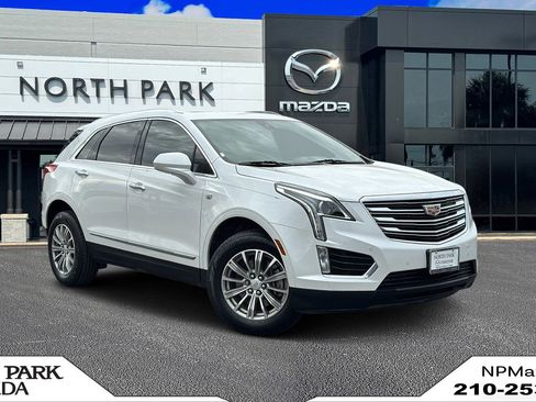 Used 2017 Cadillac XT5 Luxury w/ Driver Awareness Package image 1