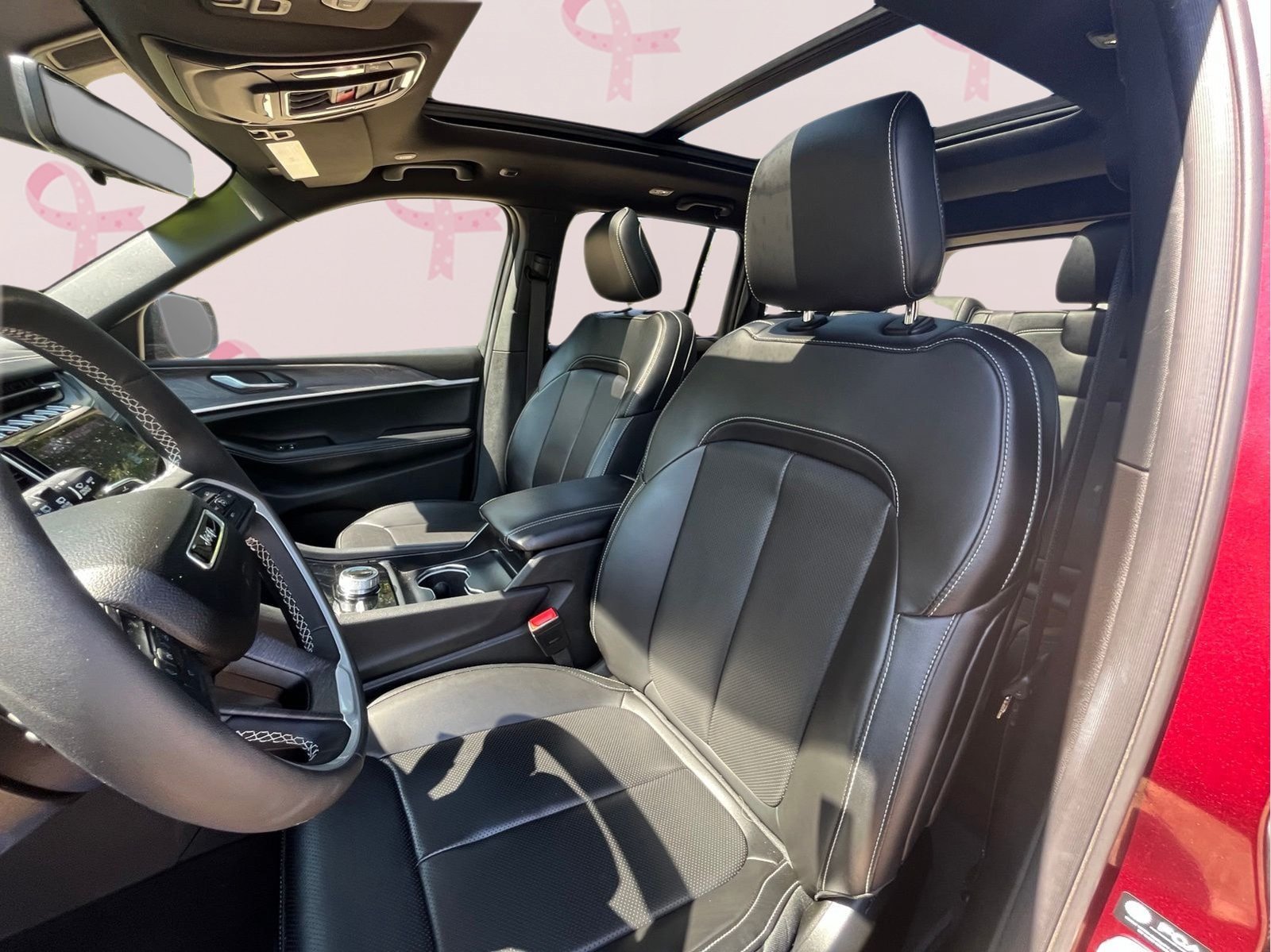 Certified 2025 Jeep Grand Cherokee Limited w/ Luxury Tech Group II AWD/4WD image 12