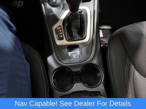 Used 2017 Jeep Cherokee Latitude w/ Safety/Convenience Group AWD/4WD image 22