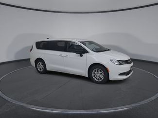New 2027 Chrysler Pacifica LX FWD video 2