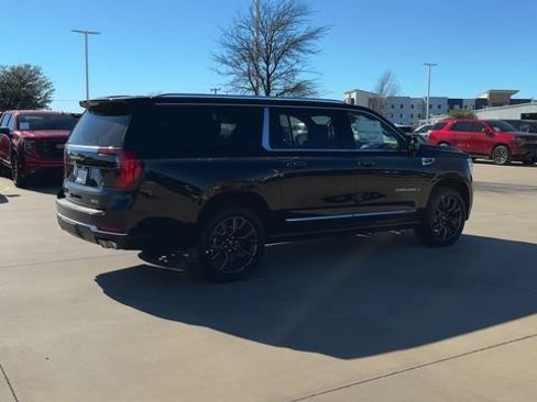 New 2026 GMC Yukon XL Denali w/ Sun & Power Step Package image 8