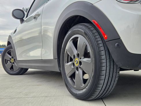 Used 2024 MINI Cooper SE FWD image 37