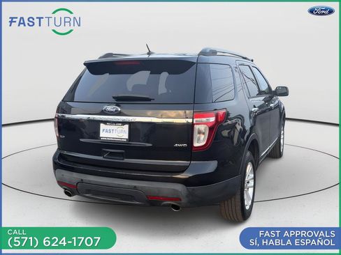Used 2015 Ford Explorer XLT w/ Equipment Group 202A AWD/4WD image 10