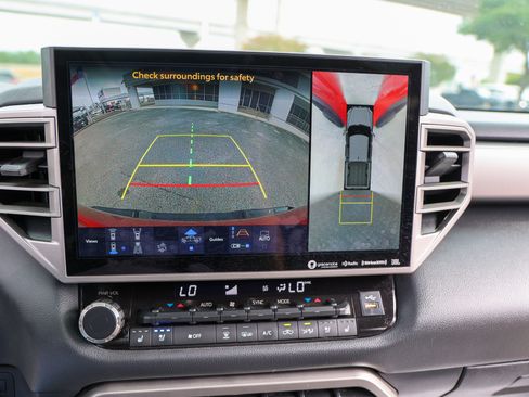 Used 2024 Toyota Tundra Limited AWD/4WD image 25