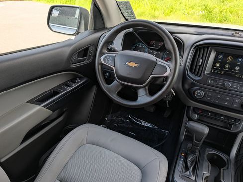 Used 2019 Chevrolet Colorado W/T w/ WT Convenience Package AWD/4WD image 9