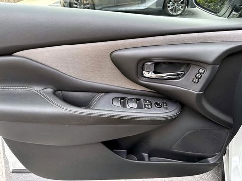 Used 2024 Nissan Murano SL image 7