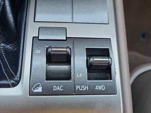 Used 2018 Lexus GX 460 Premium w/ Premium Package AWD/4WD image 31