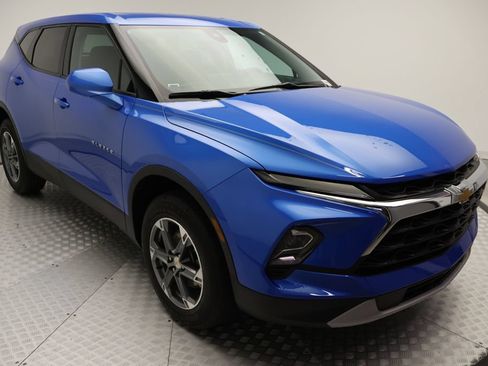 Used 2024 Chevrolet Blazer LT w/ Driver Confidence Package FWD image 6