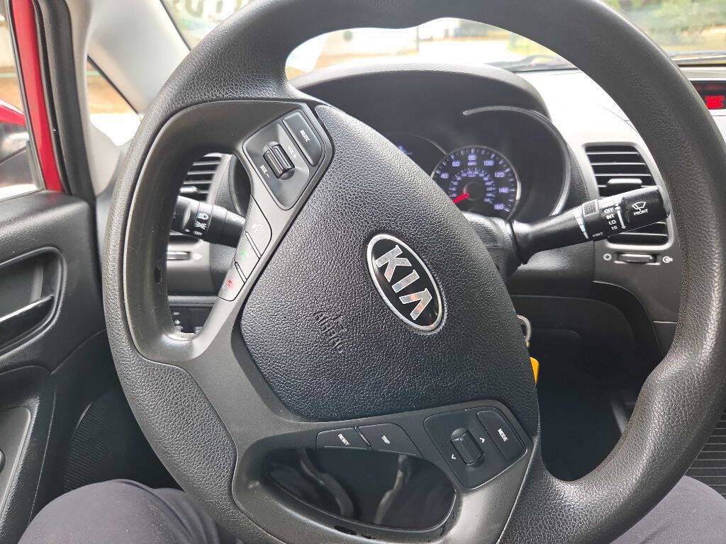 Used 2016 Kia Forte LX FWD image 23