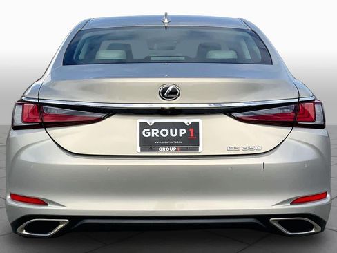Used 2024 Lexus ES 350 w/ Premium Package FWD image 5