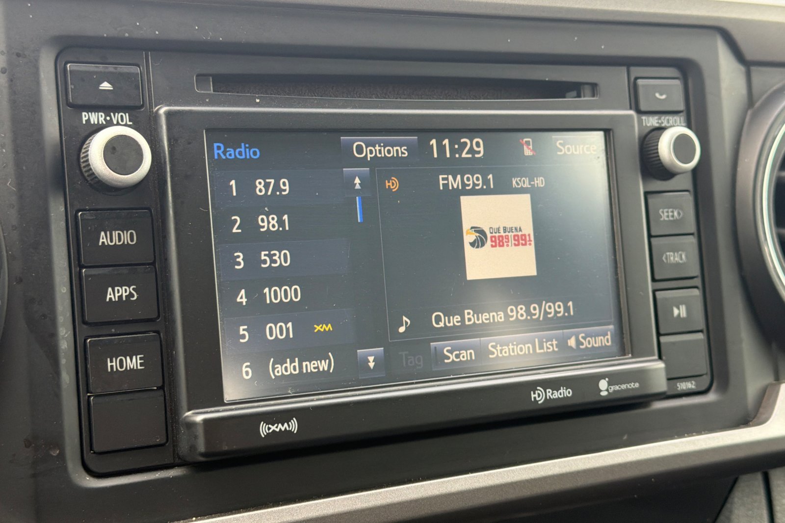 Used 2018 Toyota Tacoma SR5 RWD image 22